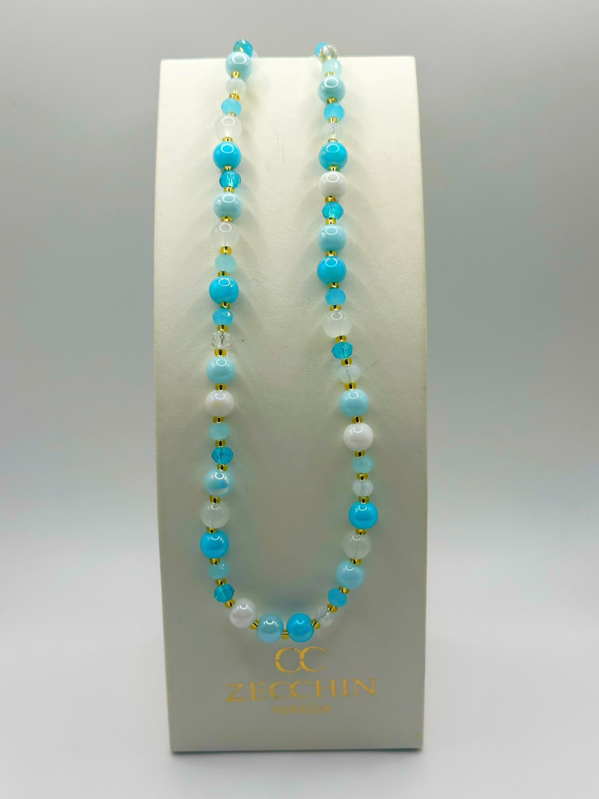 Collana Pastello con perle in vetro di Murano, colore azzurro